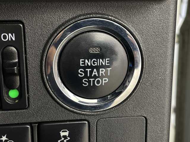 ダイハツ ウェイク G ターボ リミテッド SAⅢ 鹿児島県 2019(平31)年 3.3万km パールホワイトⅢ 純正SDナビ/（AM/FM/CD/DVD/Bluetooth/フルセグ）/両側パワースライドドア/パノラマモニター/ETC/ドライブレコーダー/スマートアシストIII/・衝突被害軽減ブレーキ/・車線逸脱警報/・誤発進抑制/・オートハイビーム/リアパーキングセンサー/LEDヘッドライト/革巻きステアリング/ステアリングスイッチ/レザー調シートカバー/リアサンシェード/純正15インチアルミホイール/スマートキー