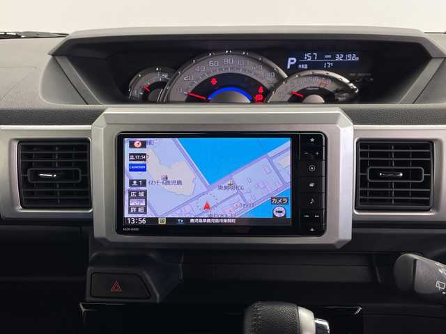 ダイハツ ウェイク G ターボ リミテッド SAⅢ 鹿児島県 2019(平31)年 3.3万km パールホワイトⅢ 純正SDナビ/（AM/FM/CD/DVD/Bluetooth/フルセグ）/両側パワースライドドア/パノラマモニター/ETC/ドライブレコーダー/スマートアシストIII/・衝突被害軽減ブレーキ/・車線逸脱警報/・誤発進抑制/・オートハイビーム/リアパーキングセンサー/LEDヘッドライト/革巻きステアリング/ステアリングスイッチ/レザー調シートカバー/リアサンシェード/純正15インチアルミホイール/スマートキー