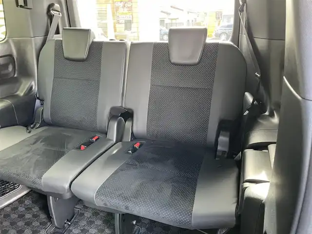 トヨタ ヴォクシー ZS 煌Ⅲ 神奈川県 2021(令3)年 1.9万km ブラック ワンオーナー/純正10インチメモリナビ/　（CD・DVD・Bluetooth）/フルセグTV/両側パワースライドドア/トヨタセーフティセンス/クルーズコントロール/ビルトインETC/LEDヘッドライト/LEDフォグライト/スマートキー×2/保証書/取扱説明書