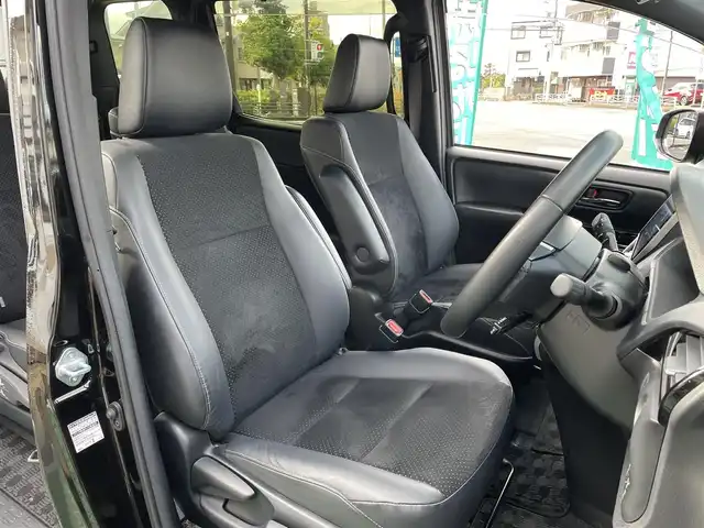 トヨタ ヴォクシー ZS 煌Ⅲ 神奈川県 2021(令3)年 1.9万km ブラック ワンオーナー/純正10インチメモリナビ/　（CD・DVD・Bluetooth）/フルセグTV/両側パワースライドドア/トヨタセーフティセンス/クルーズコントロール/ビルトインETC/LEDヘッドライト/LEDフォグライト/スマートキー×2/保証書/取扱説明書