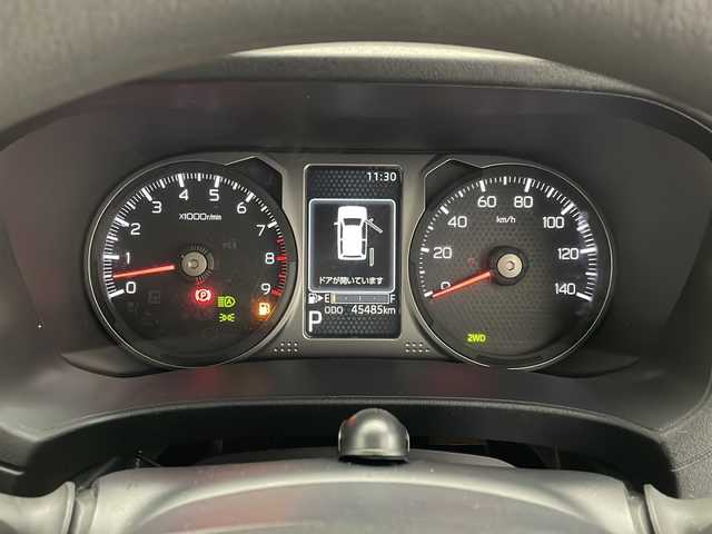 ダイハツ アトレー バン RS 滋賀県 2022(令4)年 4.6万km ブラックマイカメタリック 2WD・４WD切り替えスイッチ有/社外10型ディスプレイオーディオ/スマートアシスト/Bluetooth/両側パワースライドドア/クルーズコントロール　/リアヒーター/ステアリングスイッチ/ルーフコンソール/コーナーセンサー　（前後）/純正12インチホイール/ドアバイザー/ドアプロテクター/ハンドルカバー/電動格納ミラー/LEDヘッドライト/プッシュスタート