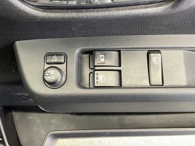 ダイハツ アトレー バン RS 滋賀県 2022(令4)年 4.6万km ブラックマイカメタリック 2WD・４WD切り替えスイッチ有/社外10型ディスプレイオーディオ/スマートアシスト/Bluetooth/両側パワースライドドア/クルーズコントロール　/リアヒーター/ステアリングスイッチ/ルーフコンソール/コーナーセンサー　（前後）/純正12インチホイール/ドアバイザー/ドアプロテクター/ハンドルカバー/電動格納ミラー/LEDヘッドライト/プッシュスタート