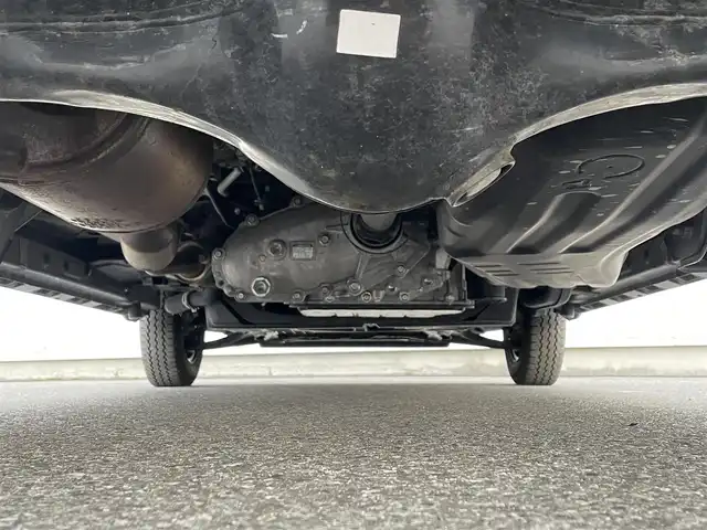 ダイハツ アトレー バン RS 滋賀県 2022(令4)年 4.6万km ブラックマイカメタリック 2WD・４WD切り替えスイッチ有/社外10型ディスプレイオーディオ/スマートアシスト/Bluetooth/両側パワースライドドア/クルーズコントロール　/リアヒーター/ステアリングスイッチ/ルーフコンソール/コーナーセンサー　（前後）/純正12インチホイール/ドアバイザー/ドアプロテクター/ハンドルカバー/電動格納ミラー/LEDヘッドライト/プッシュスタート