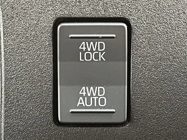 ダイハツ アトレー バン RS 滋賀県 2022(令4)年 4.6万km ブラックマイカメタリック 2WD・４WD切り替えスイッチ有/社外10型ディスプレイオーディオ/スマートアシスト/Bluetooth/両側パワースライドドア/クルーズコントロール　/リアヒーター/ステアリングスイッチ/ルーフコンソール/コーナーセンサー　（前後）/純正12インチホイール/ドアバイザー/ドアプロテクター/ハンドルカバー/電動格納ミラー/LEDヘッドライト/プッシュスタート