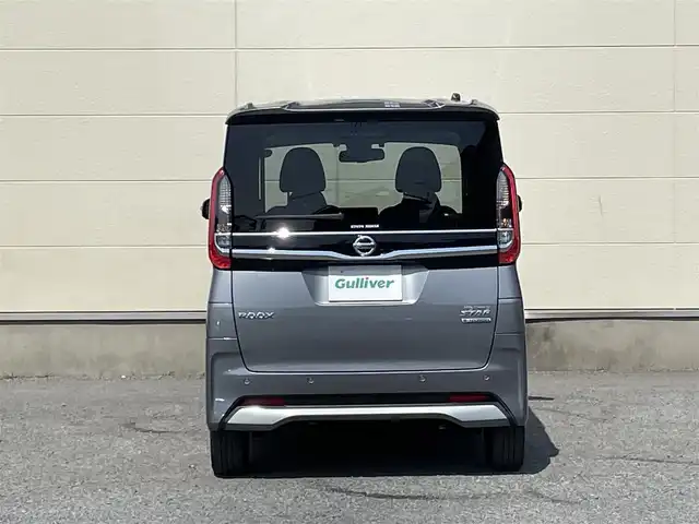日産 ルークス HWS Gターボ プロパイロットED 茨城県 2022(令4)年 5.5万km チタニウムグレーメタリック 純正９インチナビ/アラウンドビューモニター/革巻きステアリング/ステアリングスイッチ/プロパイロット/両側パワースライドドア/LEDヘッドライト/ETC/プッシュスタート/スマートキー×2/コーナーセンサー