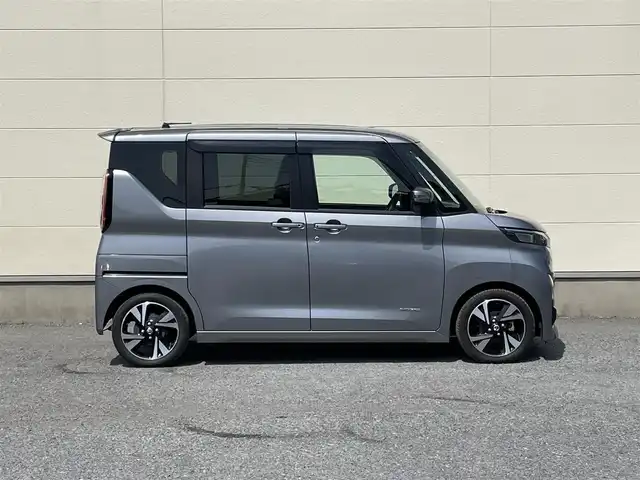 日産 ルークス HWS Gターボ プロパイロットED 茨城県 2022(令4)年 5.5万km チタニウムグレーメタリック 純正９インチナビ/アラウンドビューモニター/革巻きステアリング/ステアリングスイッチ/プロパイロット/両側パワースライドドア/LEDヘッドライト/ETC/プッシュスタート/スマートキー×2/コーナーセンサー