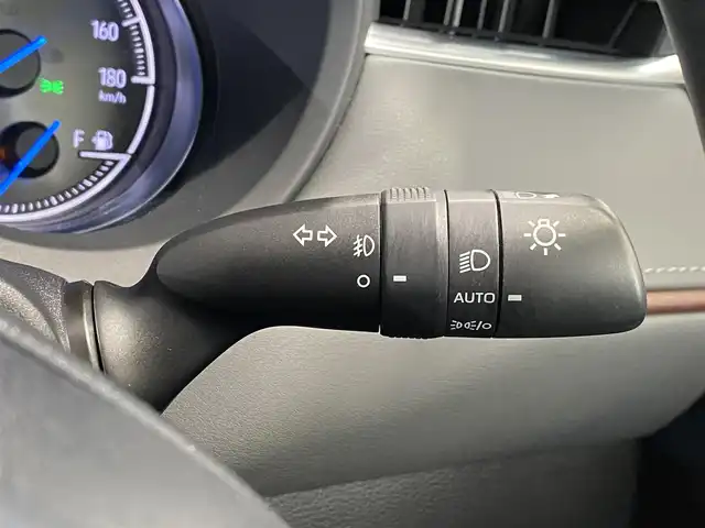 トヨタ ハリアー ハイブリッド Z レザーパッケージ 岐阜県 2021(令3)年 4万km ブラック 調光パノラマルーフ/JBL9スピーカーサウンドシステム/12.3インチTコネクトナビ/フルセグTV/AppleCarPlay/AndroidAuto/パノラミックビューモニター/デジタルインナーミラー/トヨタセーフティセンス/・プリクラッシュセーフティ/・レーントレーシングアシスト/・レーダークルーズコントロール/・ブラインドスポットモニター/・クリアランスソナー/ハイビームアシスト/LEDヘッドライト/黒本革シート/パワーシート/シートヒーター/エアーシート/ビルトインETC2.0/スペアキー/純正19インチAW/純正ドアバイザー/社外フロアマット