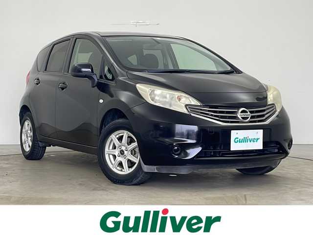 日産 ノート X FOUR 秋田県 2014(平26)年 4.9万km スーパーブラック 4WD/純正オーディオ/(CD/FM/AM/AUX)/プッシュスタート/スマートキー/純正エンジンスターター/ハロゲンヘッドライト/ライトレベライザー/社外アルミホイール/社外フロアマット/電動格納ミラー