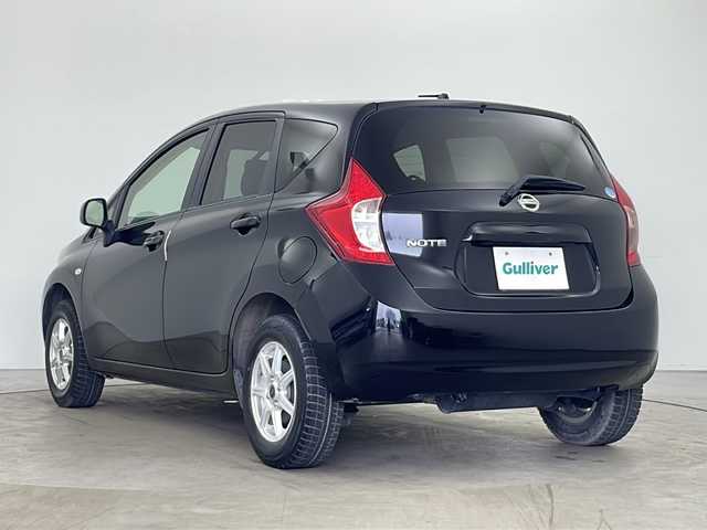 日産 ノート X FOUR 秋田県 2014(平26)年 4.9万km スーパーブラック 4WD/純正オーディオ/(CD/FM/AM/AUX)/プッシュスタート/スマートキー/純正エンジンスターター/ハロゲンヘッドライト/ライトレベライザー/社外アルミホイール/社外フロアマット/電動格納ミラー