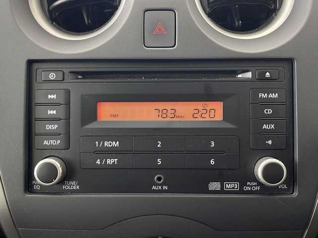 日産 ノート X FOUR 秋田県 2014(平26)年 4.9万km スーパーブラック 4WD/純正オーディオ/(CD/FM/AM/AUX)/プッシュスタート/スマートキー/純正エンジンスターター/ハロゲンヘッドライト/ライトレベライザー/社外アルミホイール/社外フロアマット/電動格納ミラー