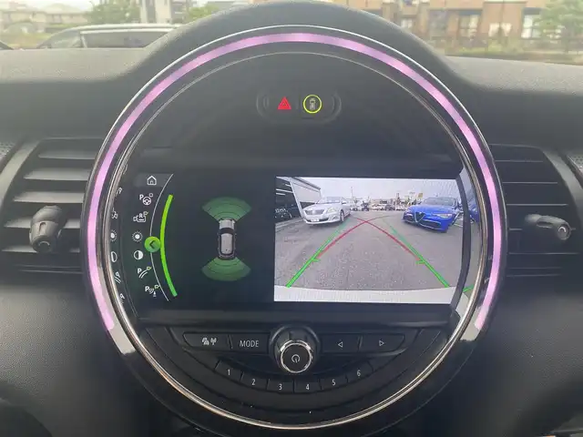 ＭＩＮＩ ミニ クーパー 福岡県 2020(令2)年 1.9万km ペッパー・ホワイト ・クルーズコントロール/・純正HDDナビ/USB/・バックカメラ/・黒革シート/シートヒーター/・社外前後ドライブレコーダー/・社外ETC/・純正16AW/・プッシュスタート/・アイドリングストップ/・スマートキー/・スペアキー/・オートライト/・LEDライト