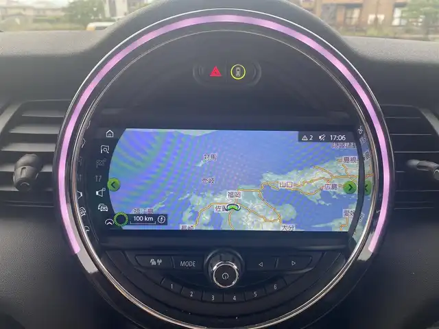ＭＩＮＩ ミニ クーパー 福岡県 2020(令2)年 1.9万km ペッパー・ホワイト ・クルーズコントロール/・純正HDDナビ/USB/・バックカメラ/・黒革シート/シートヒーター/・社外前後ドライブレコーダー/・社外ETC/・純正16AW/・プッシュスタート/・アイドリングストップ/・スマートキー/・スペアキー/・オートライト/・LEDライト