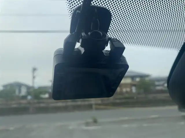 ＭＩＮＩ ミニ クーパー 福岡県 2020(令2)年 1.9万km ペッパー・ホワイト ・クルーズコントロール/・純正HDDナビ/USB/・バックカメラ/・黒革シート/シートヒーター/・社外前後ドライブレコーダー/・社外ETC/・純正16AW/・プッシュスタート/・アイドリングストップ/・スマートキー/・スペアキー/・オートライト/・LEDライト