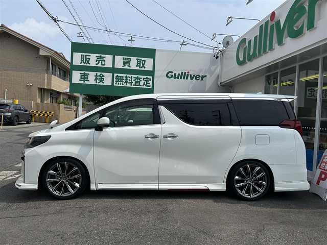 トヨタ アルファード S Cパッケージ 愛知県 2022(令4)年 2万km ホワイトパールクリスタルシャイン アルパインナビ/フルセグテレビ/ワンオーナー/両側パワースライドドア/KRANZEアルミホイール 20インチ/アルパインスタイルエアロキット（フロント、リアアンダー/　サイドステップ）/アルパインスタイル　マフラー/アルパインフィリップダウンモニター/アルパインウーハー/Bluetooth/社外KRANZEアルミホイール/ブリチストンタイヤ245/40/20　レグノGRVII/クルーズコントロール追従機能付/エアーシート/シートヒーター/PKSB/PCS/RSA/LTA/ツインルーフ/ビルトインETC/デジタルインナーミラー/車高調BLITZ/取説、保証書、スペアキー/検R9/1/18/禁煙車