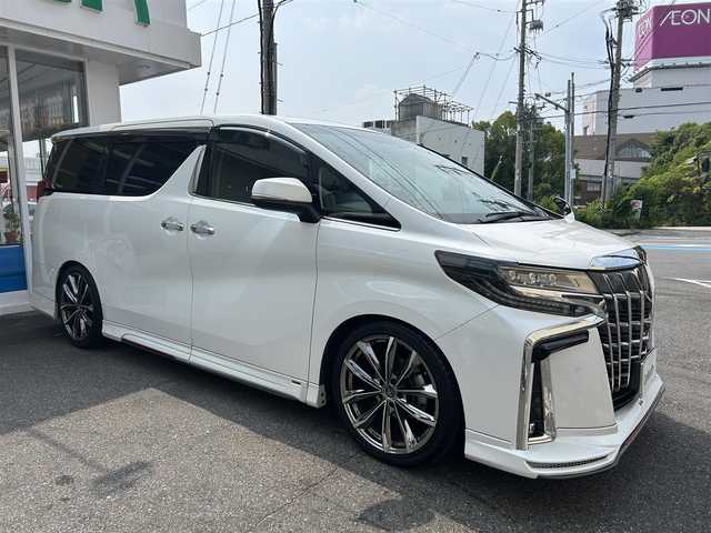 トヨタ アルファード S Cパッケージ 愛知県 2022(令4)年 2万km ホワイトパールクリスタルシャイン アルパインナビ/フルセグテレビ/ワンオーナー/両側パワースライドドア/KRANZEアルミホイール 20インチ/アルパインスタイルエアロキット（フロント、リアアンダー/　サイドステップ）/アルパインスタイル　マフラー/アルパインフィリップダウンモニター/アルパインウーハー/Bluetooth/社外KRANZEアルミホイール/ブリチストンタイヤ245/40/20　レグノGRVII/クルーズコントロール追従機能付/エアーシート/シートヒーター/PKSB/PCS/RSA/LTA/ツインルーフ/ビルトインETC/デジタルインナーミラー/車高調BLITZ/取説、保証書、スペアキー/検R9/1/18/禁煙車