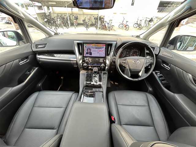 トヨタ アルファード S Cパッケージ 愛知県 2022(令4)年 2万km ホワイトパールクリスタルシャイン アルパインナビ/フルセグテレビ/ワンオーナー/両側パワースライドドア/KRANZEアルミホイール 20インチ/アルパインスタイルエアロキット（フロント、リアアンダー/　サイドステップ）/アルパインスタイル　マフラー/アルパインフィリップダウンモニター/アルパインウーハー/Bluetooth/社外KRANZEアルミホイール/ブリチストンタイヤ245/40/20　レグノGRVII/クルーズコントロール追従機能付/エアーシート/シートヒーター/PKSB/PCS/RSA/LTA/ツインルーフ/ビルトインETC/デジタルインナーミラー/車高調BLITZ/取説、保証書、スペアキー/検R9/1/18/禁煙車