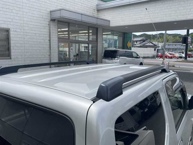 スズキ ジムニー XC 茨城県 2016(平28)年 6.2万km シルキーシルバーメタリック ワンオーナー/ルーフレール/ＥＴＣ/ユピテル社ミラー一体型ドラレコ/ウルトラフルオートタイマーNo.4754/ＦＭ／ＡＭ付きＣＤプレイヤー/ドアヒートミラー/２ＷＤ／４ＷＤ切り替えスイッチ/背面タイヤ（175/80R16）/フォグランプ/ドアヒートミラー/サイドアンダーガーニッシュ/純正リアバンパープレート