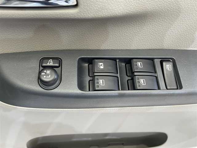ダイハツ ミラ イース Xf メモリアルエディション 岩手県 2012(平24)年 4.6万km ブライトシルバーメタリック ４WD/アイドリングストップ/ヘッドライトレベライザー/純正CDオーディオ/ドアバイザー/純正フロアマット/14インチスチールホイール/純正ホイールキャップ/2023年製スタッドレスタイヤ積み込みあり