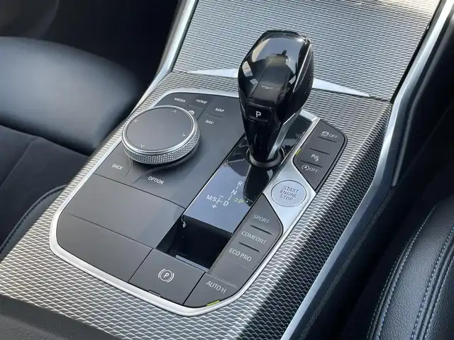 ＢＭＷ ３２０ｄ xDrive Mスポーツ 東京都 2019(令1)年 3.9万km 白 純正ナビ/バックカメラ/ETC2.0/ACC/BSM/LKA/ハーフレザーシート/シートヒーター/LEDヘッドライト