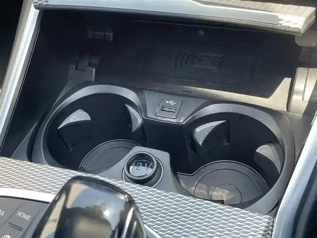 ＢＭＷ ３２０ｄ xDrive Mスポーツ 東京都 2019(令1)年 3.9万km 白 純正ナビ/バックカメラ/ETC2.0/ACC/BSM/LKA/ハーフレザーシート/シートヒーター/LEDヘッドライト