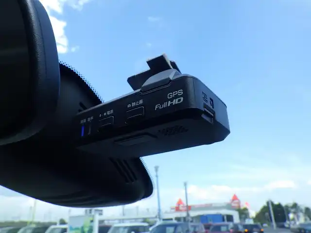 日産 セレナ ハイウェイスター Vセレクション 千葉県 2017(平29)年 6.5万km インペリアルアンバーP エマージェンシーブレーキ/ハンズフリー両側パワースライドドア/9インチ純正SDナビ/地デジTV/【BD/DVD/CD再生機能　Bluetooth接続】/アラウンドビューモニター/フリップダウンモニター/革巻きステアリング/ステアリングスイッチ/ETC/LEDヘッドライト/フォグライト/ウインカーミラー/コーナーセンサー/純正16インチアルミホイル/サイド/カーテンエアバッグ/インテリジェントキー
