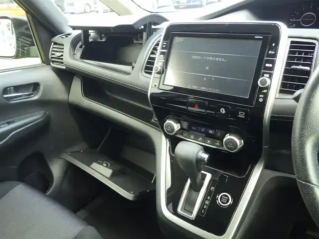 日産 セレナ ハイウェイスター Vセレクション 千葉県 2017(平29)年 6.5万km インペリアルアンバーP エマージェンシーブレーキ/ハンズフリー両側パワースライドドア/9インチ純正SDナビ/地デジTV/【BD/DVD/CD再生機能　Bluetooth接続】/アラウンドビューモニター/フリップダウンモニター/革巻きステアリング/ステアリングスイッチ/ETC/LEDヘッドライト/フォグライト/ウインカーミラー/コーナーセンサー/純正16インチアルミホイル/サイド/カーテンエアバッグ/インテリジェントキー