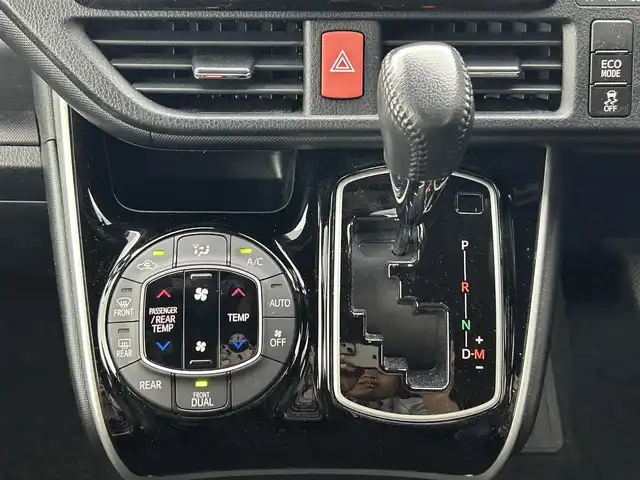 トヨタ ヴォクシー ZS 煌Ⅱ 福井県 2020(令2)年 1.8万km ホワイトパールクリスタルシャイン ECLIPSEナビ/CD/DVD/Bluetooth/フルセグ/両側パワースライドドア/Toyota Safety Sense/・プリクラッシュセーフティーシステム/・レーンキープアシスト/・オートマチックハイビーム/ドライブレコーダー/バックカメラ/LEDヘッドライト/ETC/フォグランプ/スマートキー
