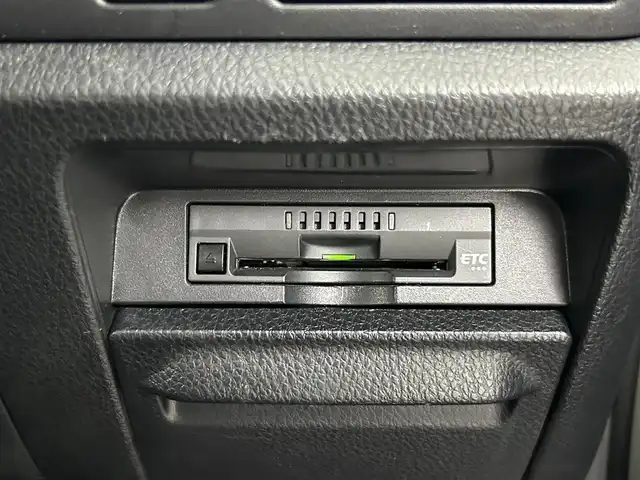 トヨタ ヴォクシー ZS 煌Ⅱ 福井県 2020(令2)年 1.8万km ホワイトパールクリスタルシャイン ECLIPSEナビ/CD/DVD/Bluetooth/フルセグ/両側パワースライドドア/Toyota Safety Sense/・プリクラッシュセーフティーシステム/・レーンキープアシスト/・オートマチックハイビーム/ドライブレコーダー/バックカメラ/LEDヘッドライト/ETC/フォグランプ/スマートキー