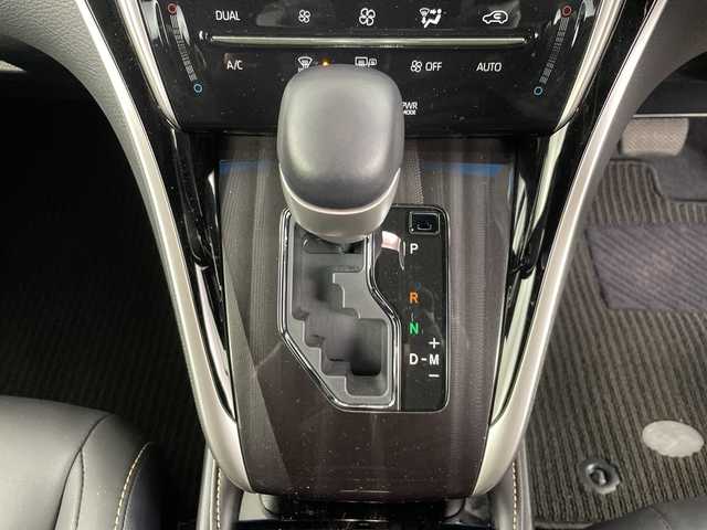 トヨタ ハリアー エレガンス 道央・札幌 2018(平30)年 1.7万km ブラック ナビ/TV/純正17インチAW/ハーフ革/Dパワーシート/クルコン/スマートキー/ETC