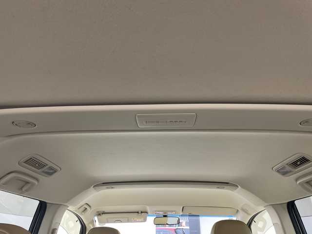 三菱 デリカＤ：５ D－Power package 群馬県 2016(平28)年 2.5万km ウォームホワイトP/クールシルバー ナビ　両側電動スライドドア　バックカメラ　4WD 前席シートヒーター　ターボ車　ビルトインETC スマートキー　フルセグTV オートライト　LEDヘッドライト　MTモード付AT コーナーセンサー　禁煙