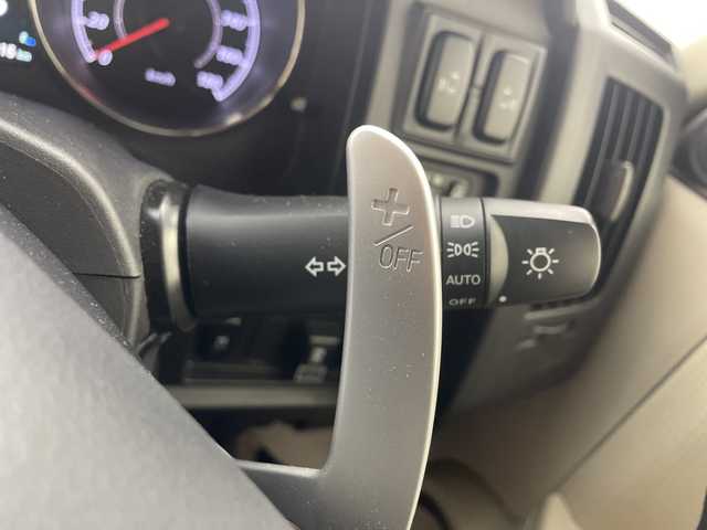 三菱 デリカＤ：５ D－Power package 群馬県 2016(平28)年 2.5万km ウォームホワイトP/クールシルバー ナビ　両側電動スライドドア　バックカメラ　4WD 前席シートヒーター　ターボ車　ビルトインETC スマートキー　フルセグTV オートライト　LEDヘッドライト　MTモード付AT コーナーセンサー　禁煙