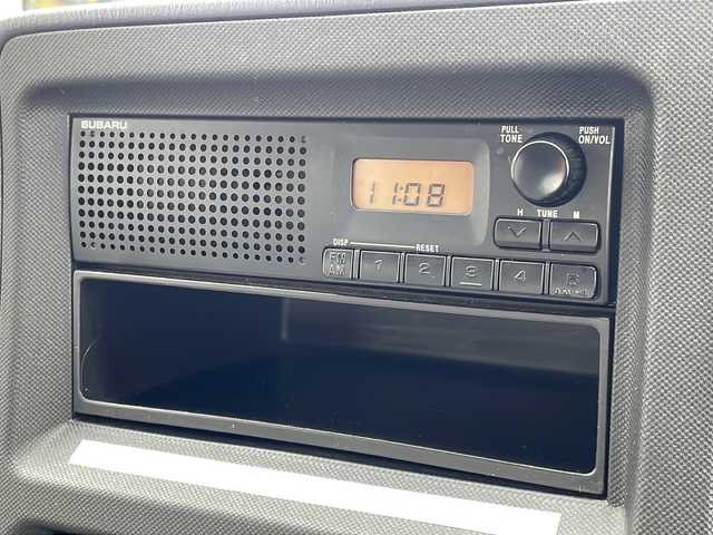 スバル サンバー VB 新潟県 2010(平22)年 5.8万km スターリングシルバー ディーラー純正オーディオ/4ＷＤ/両側スライドドア/純正フロアマット/１４インチスタットレスタイヤ４本積載/スペアキー有/ハロゲンヘッドライト