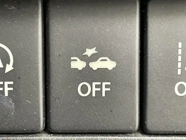 スズキ スイフト HYBRID ML 岡山県 2018(平30)年 5.5万km ピュアホワイトP 全方位モニター用カメラパッケージ/社外8インチナビ CN-RZ843/地デジ/Bluetooth/CD/DVD/ビルトインETC/シートヒーター/パドルシフト /LEDヘッドライト/セーフティパッケージ/レーダークルーズコントロール/オートハイビーム/オートライト /純正フロアマット/プッシュスタート /スマートキー/フォグランプ/純正16インチアルミホイール