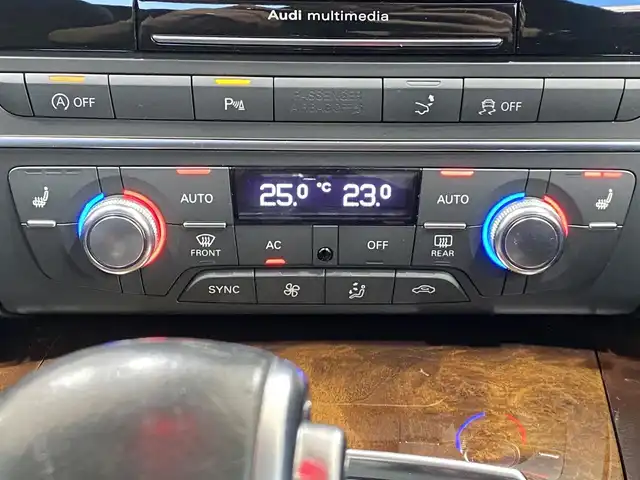 アウディ Ａ７ SB 2．0 TFSI クワトロ 岐阜県 2011(平23)年 7.9万km ガンＭ 社外エアロ　フロント/サイド/リア/前席パワーシート/前席シートメモリ/前席シートヒーター/純正ナビ　bluetooth/CD/ワンセグTV/LEDヘッドライト/レザーシート/ステアリングスイッチ/パワーバックドア/ETC/保証書/取扱説明書/純正フロアマット/車高調/4WD