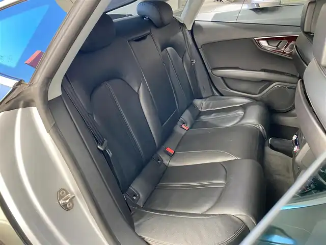 アウディ Ａ７ SB 2．0 TFSI クワトロ 岐阜県 2011(平23)年 7.9万km ガンＭ 社外エアロ　フロント/サイド/リア/前席パワーシート/前席シートメモリ/前席シートヒーター/純正ナビ　bluetooth/CD/ワンセグTV/LEDヘッドライト/レザーシート/ステアリングスイッチ/パワーバックドア/ETC/保証書/取扱説明書/純正フロアマット/車高調/4WD