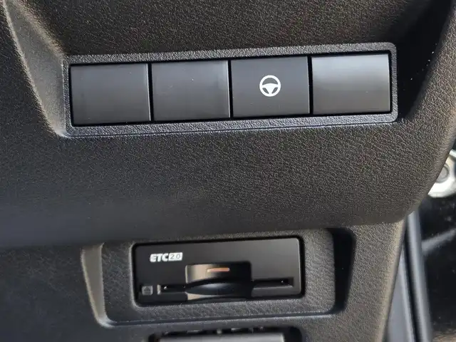 日産 オーラ ニスモ 鹿児島県 2023(令5)年 8.3万km スーパーブラック プロパイロット　/デジタルインナーミラー　/アラウンドビューモニター　/ＮＩＳＳＡＮコネクトナビ　/ＮＩＳＭＯ純正アルミホイール（１７インチ）　/ビルトインＥＴＣ２．０　/ＮＩＳＭＯ専用ハーフレザーシート/前後コーナーセンサー/Bluetoothオーディオ/フルセグテレビ/横滑り防止装置/レーンキープアシスト/プッシュスタート/スマートキー