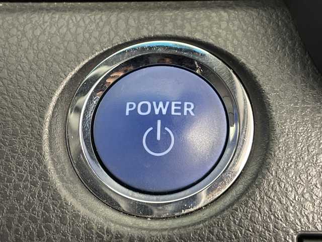 トヨタ カムリ WS 愛知県 2018(平30)年 2.9万km プラチナホワイトパールマイカ 純正ナビ/・Bluetooth/・CD/DVD/・フルセグテレビ/・SD音楽録音/バックカメラ/パワーシート/クリアランスソナー/パドルシフト/レーダー探知機/ハーフレザーシート/衝突軽減ブレーキ/レーンキープアシスト/オートマチックハイビーム/前後コーナーセンサー/レーダークルーズコントロール/前方ドライブレコーダー/ビルトインETC/LEDヘッドライト