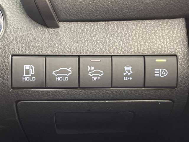 トヨタ カムリ WS 愛知県 2018(平30)年 2.9万km プラチナホワイトパールマイカ 純正ナビ/・Bluetooth/・CD/DVD/・フルセグテレビ/・SD音楽録音/バックカメラ/パワーシート/クリアランスソナー/パドルシフト/レーダー探知機/ハーフレザーシート/衝突軽減ブレーキ/レーンキープアシスト/オートマチックハイビーム/前後コーナーセンサー/レーダークルーズコントロール/前方ドライブレコーダー/ビルトインETC/LEDヘッドライト