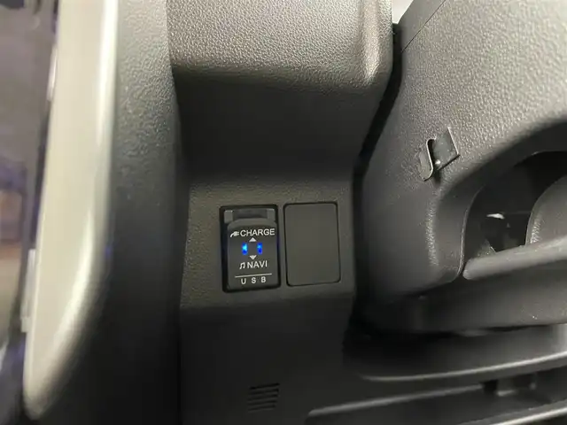 ダイハツ タント カスタムRSトップED VS SAⅢ 大分県 2019(平31)年 5万km ディープブルークリスタルマイカ 社外ナビ/・フルセグTV/・Bluetooth/アラウンドビューモニター/ドライブレコーダー/ハーフレザーシート/シートヒーター/スマートアシスト/両側パワースライドドア/ETC/USBポート/オートハイビーム/アイドリングストップ/プッシュスタート/スマートキー/スペアキー/後席サンシェード