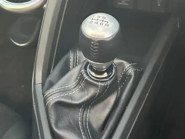 ホンダ Ｓ６６０ α 栃木県 2019(令1)年 3万km プレミアムスターホワイトP 純正メモリナビ/・Bluetooth/・USB/iPod/・AM.FM/バックカメラ/ETC/デジタルインナーミラー（前後ドラレコ機能付）/HKSマフラー（純正マフラー有）/無限シフト仕様/社外サスペンション（純正サス有）/USBポート/スマートキー/プッシュスタート/クルーズコントロール/革巻きステアリング/ステアリングスイッチ/LEDヘッドライト/オートライト/ハーフレザーシート/純正15インチAW/純正フロアマット/横滑り防止システム