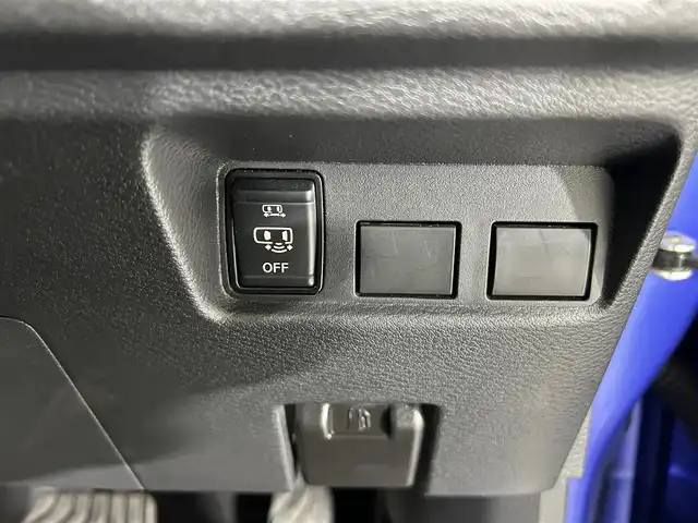 日産 ルークス HWS X プロパイロットED 佐賀県 2022(令4)年 5.3万km アトランティックブルー 純正7インチナビ/CD/フルセグTV/Bluetooth/両側パワースライドドア/全方位カメラ/プロパイロット/エマージェンシーブレーキ/車線逸脱防止/先行者発進告知/標識表示機能/ハンズフリースライドドア/電子パーキング/ブレーキホールド/純正フロアマット/ビルトインETC/スマートキー/スペアキー