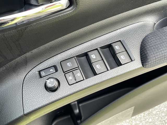 トヨタ シエンタ G 沖縄県 2016(平28)年 4.3万km エアーイエロー 純正ナビ・TV・Bluetooth・CD/バックカメラ/両側パワースライドドア/ETC/ドライブレコーダー/オートマチックハイビーム/社外アルミ/レーンキープアシスト/スマートキー