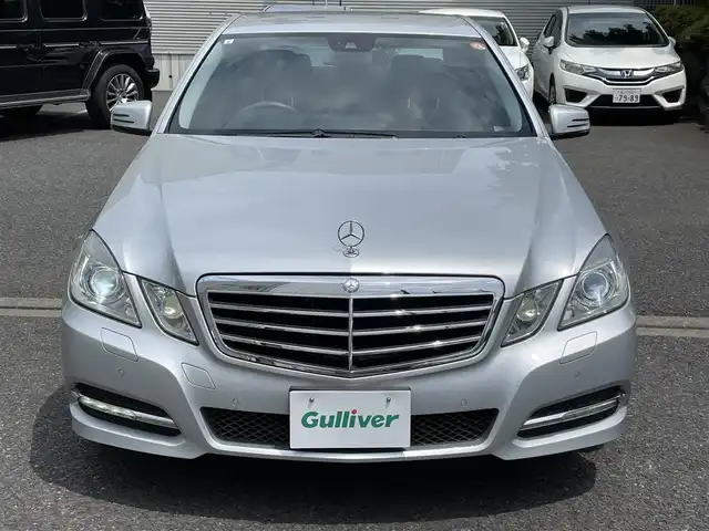 メルセデス・ベンツ Ｅ３５０ アバンギャルド 東京都 2011(平23)年 14.1万km イリジウムシルバー ワンオーナー/保証書・取説・ナビ取説/H24.25.27.29.31.R2.4.6ディーラー記録簿有り/キーレスゴー・スマートキー×２/革巻きステア・パドルシフト・ステアリングスイッチ/クルーズコントロール・アテンションアシスト/黒レザーシート/前席メモリ付パワーシート・シートヒーター/COMANDシステム　純正HDDナビ/DVD・CD・MSV・BT/バックカメラ・パーキングアシスト/ビルトインETC/ケンウッド前後ドラレコ/パークトロニック/HID・オートライト/純正１７インチアルミ/リアオートサンシェード/横滑り防止装置