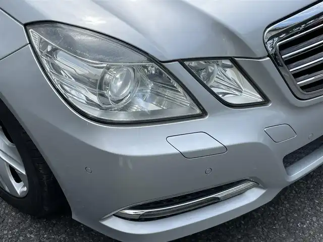 メルセデス・ベンツ Ｅ３５０ アバンギャルド 東京都 2011(平23)年 14.1万km イリジウムシルバー ワンオーナー/保証書・取説・ナビ取説/H24.25.27.29.31.R2.4.6ディーラー記録簿有り/キーレスゴー・スマートキー×２/革巻きステア・パドルシフト・ステアリングスイッチ/クルーズコントロール・アテンションアシスト/黒レザーシート/前席メモリ付パワーシート・シートヒーター/COMANDシステム　純正HDDナビ/DVD・CD・MSV・BT/バックカメラ・パーキングアシスト/ビルトインETC/ケンウッド前後ドラレコ/パークトロニック/HID・オートライト/純正１７インチアルミ/リアオートサンシェード/横滑り防止装置