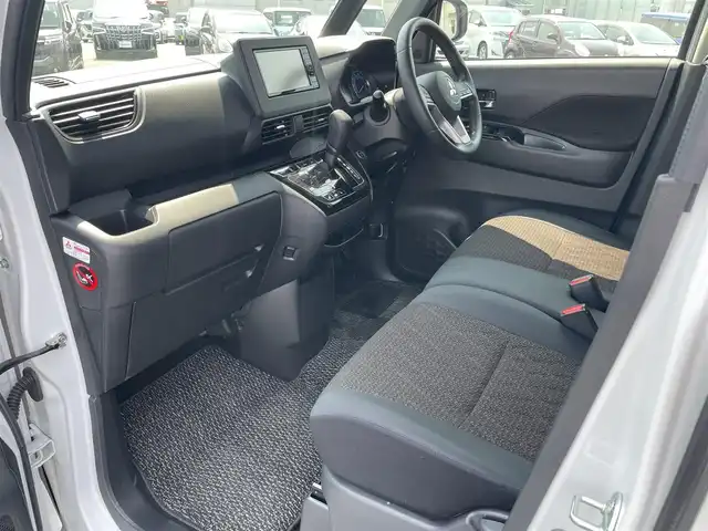 三菱 ｅＫクロススペース 富山県 2021(令3)年 2.4万km サラエボホワイト 純正ナビ/フルセグＴＶ/Bluetooth/DVD再生/アラウンドビューモニター/フロントカメラ/サイドカメラ/バックカメラ/両側パワースライドドア/ビルトインETC/シートヒーター/衝突軽減ブレーキ/レーンディパーチャーアラート/ドアバイザー/フロアマット