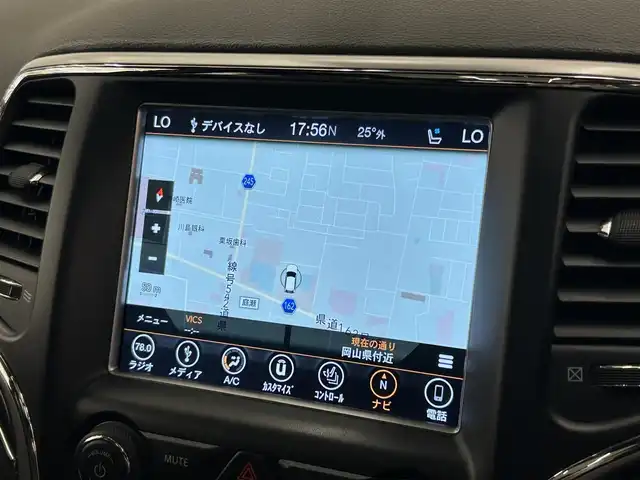 クライスラー・ジープ ジープ グランドチェロキー 岡山県 2019(平31)年 4.3万km ストーンホワイト 純ナビ　/ＵＳＢ　/ＢＴ　/ＤＴＶ　/ＡＣＣ　/シートヒータ　/シートクーラ　/ＳＲ　/ＰＷシート　/本革シート　/ＰＷテールゲート　/ドラレコ　/ダウンヒルアシスト　/走行モード　/エアサスペンション　/パドルシフト
