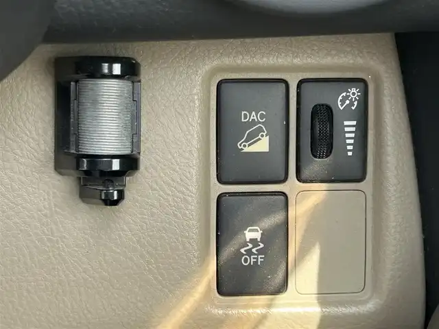 トヨタ ヴァンガード 240S 和歌山県 2009(平21)年 11.7万km ブラック スマートキー/純正フロアマット/純正ドアバイザー/純正ナビ＜AM/FM/CD/DVD/ワンセグTV/AUX/SD＞/純正アルミホイール/バックカメラ/社外レーダー/ETC/DAC/記録簿/保証書