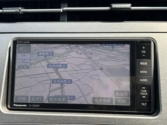 トヨタ プリウス S 福岡県 2012(平24)年 14万km ブラック 社外SDナビゲーション/（フルセグTV/CD/DVD/BT/SD）/バックカメラ/社外エアロ（フロントのみ）/ステアリングリモコン/ETCビルトイン/電動格納ミラー/社外15インチアルミホイール/HIDヘッドライト/フォグライト/スマートキー/プッシュスタート/フロアマット/純正荷室フロアマット/ドアバイザー/取扱説明書/ナビ説明書/保証書