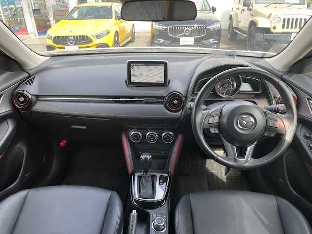 マツダ ＣＸ－３ XD ツーリング 三重県 2016(平28)年 9.3万km クリスタルホワイトパールマイカ メーカーオプション/・BOSEサウンドシステム/・CD/DVD/地デジTV/セーフティクルーズパッケージ/・スマートブレーキサポート/・レーダークルーズコントロール/・車線逸脱警報システム/・ハイビームコントロールシステム/前進時スマートシティブレーキサポート/AT誤発進抑制制御/ブラインドスポットモニタリング/純正SDナビ/フルセグTV/【CD/DVD/Bluetooth/USB/AUX】/バックカメラ/ETC/パドルシフト/ヘッドアップディスプレイ/ハーフレザーシート/オートライト/LEDヘッドランプ/シグネチャーLEDランプ/215/50R18インチ純正AW/プッシュスタート/スマートキー/スペアキー/純正フロアマット