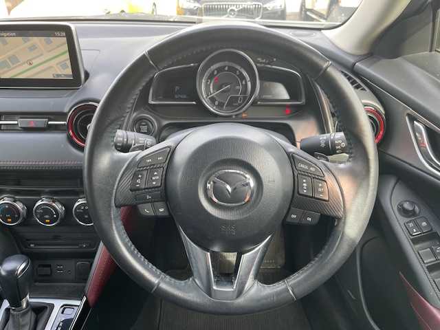 マツダ ＣＸ－３ XD ツーリング 三重県 2016(平28)年 9.3万km クリスタルホワイトパールマイカ メーカーオプション/・BOSEサウンドシステム/・CD/DVD/地デジTV/セーフティクルーズパッケージ/・スマートブレーキサポート/・レーダークルーズコントロール/・車線逸脱警報システム/・ハイビームコントロールシステム/前進時スマートシティブレーキサポート/AT誤発進抑制制御/ブラインドスポットモニタリング/純正SDナビ/フルセグTV/【CD/DVD/Bluetooth/USB/AUX】/バックカメラ/ETC/パドルシフト/ヘッドアップディスプレイ/ハーフレザーシート/オートライト/LEDヘッドランプ/シグネチャーLEDランプ/215/50R18インチ純正AW/プッシュスタート/スマートキー/スペアキー/純正フロアマット